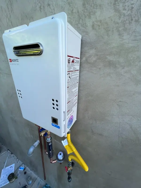 Tankless water heater installation for Elk Grove Village homes